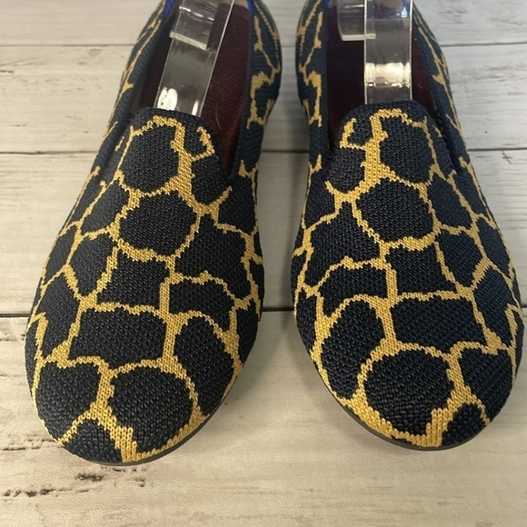 Rothy's NWOT Limited Addition Indigo Giraffe Print Loafer Flat - Picture 11 of 13